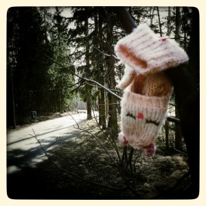 Another day, another lost (and found) mitten